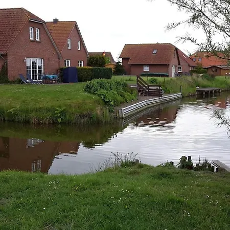 Holiday home In Grimersum Mit Grossem Garten